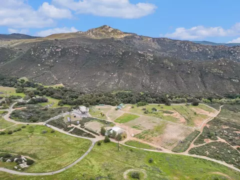 View/Area - 17287 Oak Hollow Rd, Ramona, CA 92065 photo 5 of 9