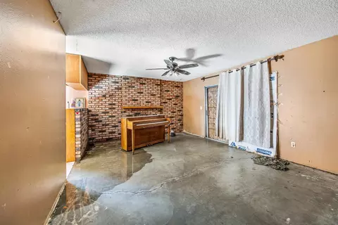 Living - 9048 Gideon Cir S, Lakeside, CA 92040 photo 3 of 3