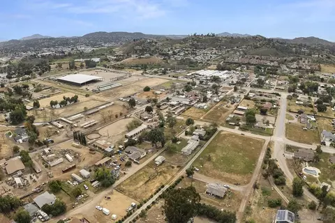 View/Area - 11179 Topo Ln, Lakeside, CA 92040 photo 1 of 9