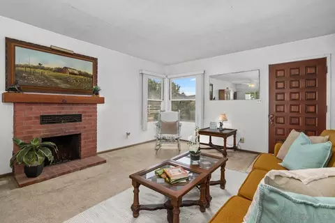 Living - 11179 Topo Ln, Lakeside, CA 92040 photo 3 of 4