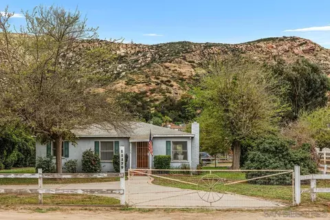 Exterior - 11179 Topo Ln, Lakeside, CA 92040 photo 3 of 12