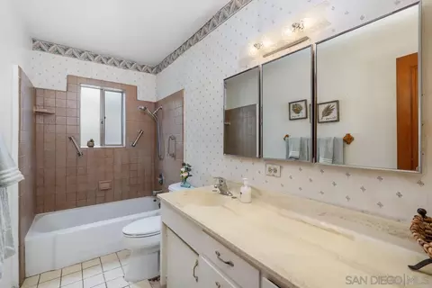 Bath - 11179 Topo Ln, Lakeside, CA 92040 photo 1 of 1