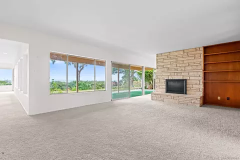 5877 Soledad Mountain Rd, La Jolla, CA 92037