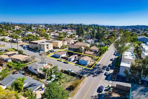 View/Area - 537 Deluz Rd, Fallbrook, CA 92028 photo 2 of 3