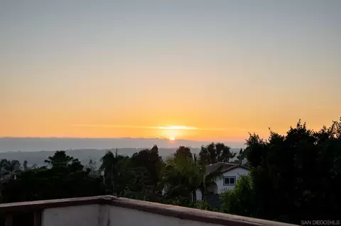 2767 Vista Del Oro, Carlsbad, CA 92009