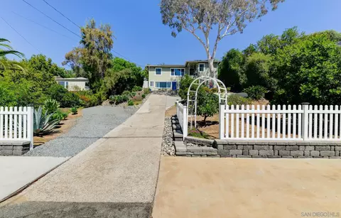 Exterior - 8648 Alpine Ave, La Mesa, CA 91941 photo 10 of 11