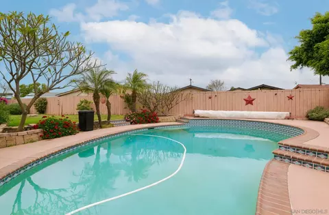 Exterior - 567 Brighthaven, El Cajon, CA 92019 photo 5 of 11