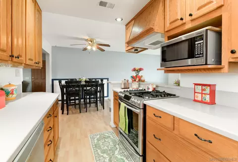 Kitchen - 567 Brighthaven, El Cajon, CA 92019 photo 3 of 3