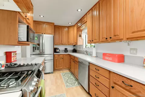 Kitchen - 567 Brighthaven, El Cajon, CA 92019 photo 1 of 3