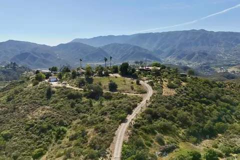 View/Area - 2384 Glenn Rd, Fallbrook, CA 92028 photo 1 of 2