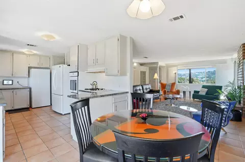 Dining - 2384 Glenn Rd, Fallbrook, CA 92028 photo 2 of 2