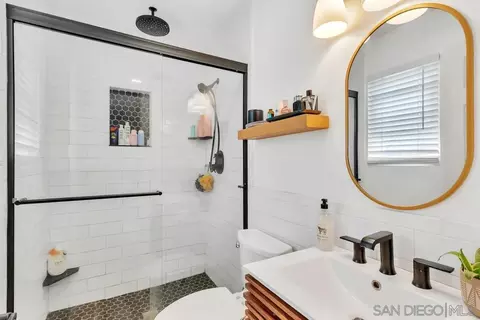 Bath - 8969 New Seabury Dr, Santee, CA 92071 photo 1 of 2