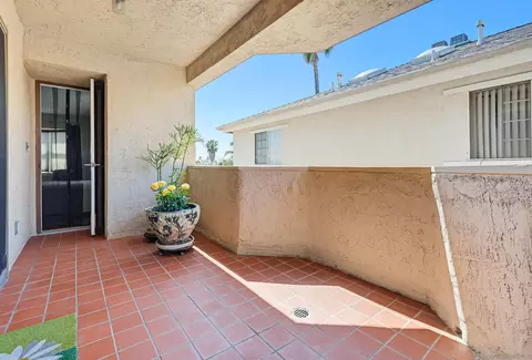 Exterior - 180 Date Ave, Imperial Beach, CA 91932 photo 2 of 8