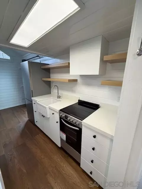 Kitchen - 170 Diana St #SPC 25, Encinitas, CA 92024 photo 1 of 2