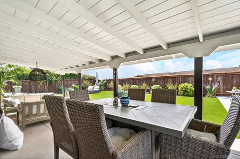 Exterior - 14224 Recuerdo Dr, Del Mar, CA 92014 photo 3 of 8