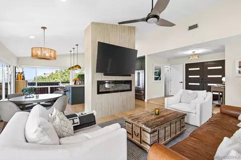 Living - 14224 Recuerdo Dr, Del Mar, CA 92014 photo 1 of 3