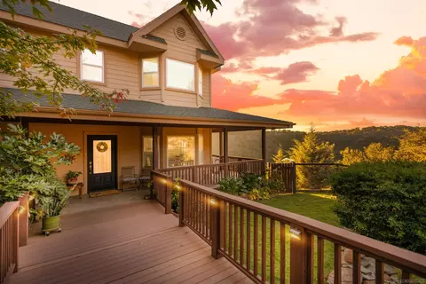1210 Lakedale Rd, Santa Ysabel, CA 92070