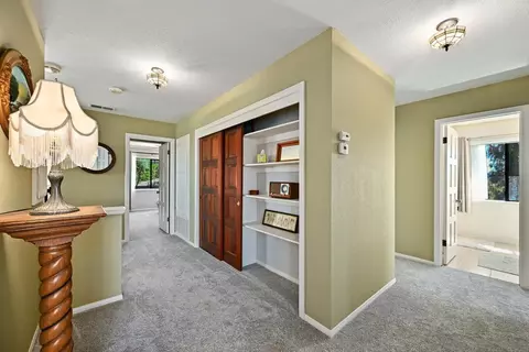 Entry Way - 1282 Olive Ave, Fallbrook, CA 92028 photo 4 of 4