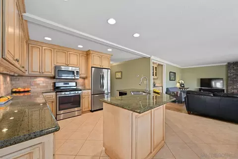 Kitchen - 1282 Olive Ave, Fallbrook, CA 92028 photo 1 of 3