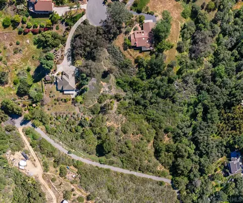 View/Area - 1282 Olive Ave, Fallbrook, CA 92028 photo 4 of 5