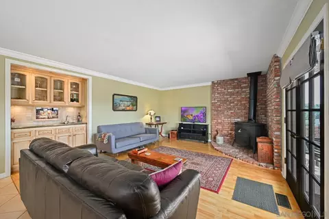 Living - 1282 Olive Ave, Fallbrook, CA 92028 photo 2 of 4