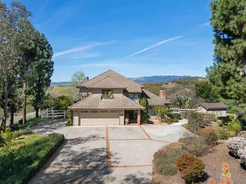 Exterior - 1282 Olive Ave, Fallbrook, CA 92028 photo 9 of 10
