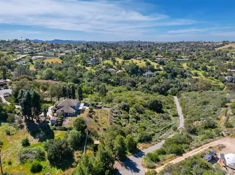 View/Area - 1282 Olive Ave, Fallbrook, CA 92028 photo 3 of 5