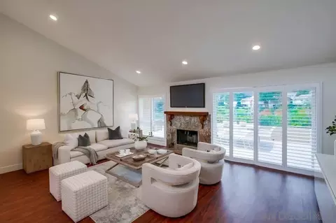 Living - 2152 Caminito Circulo Sur, La Jolla, CA 92037 photo 1 of 3