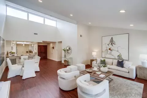 Living - 2152 Caminito Circulo Sur, La Jolla, CA 92037 photo 3 of 3
