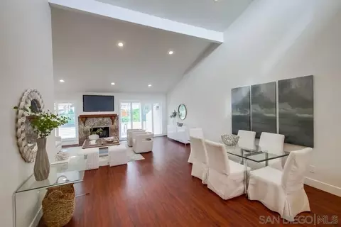 Dining - 2152 Caminito Circulo Sur, La Jolla, CA 92037 photo 2 of 3