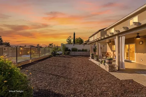 Exterior - 32892 Monte Dr, Temecula, CA 92592 photo 7 of 10