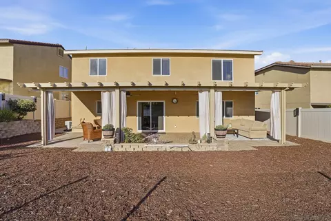 Exterior - 32892 Monte Dr, Temecula, CA 92592 photo 9 of 10