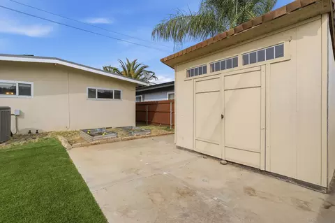 Exterior - 225 E Renette Ave, El Cajon, CA 92020 photo 9 of 10