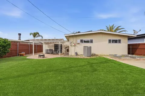 Exterior - 225 E Renette Ave, El Cajon, CA 92020 photo 8 of 10