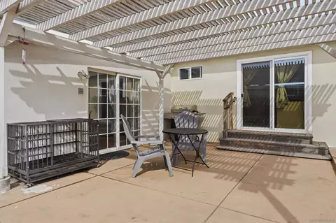 Exterior - 225 E Renette Ave, El Cajon, CA 92020 photo 4 of 10