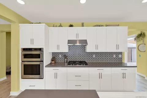 Kitchen - 9108 W W Blf, Santee, CA 92071 photo 3 of 5