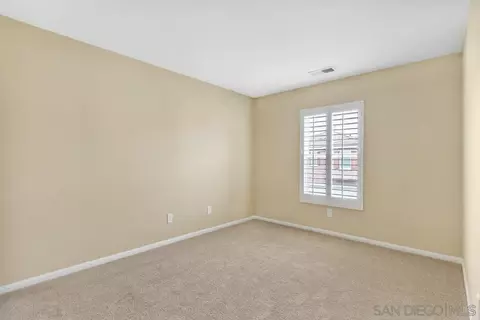 Bedroom - 423 Cornwall Gln, Escondido, CA 92027 photo 4 of 7