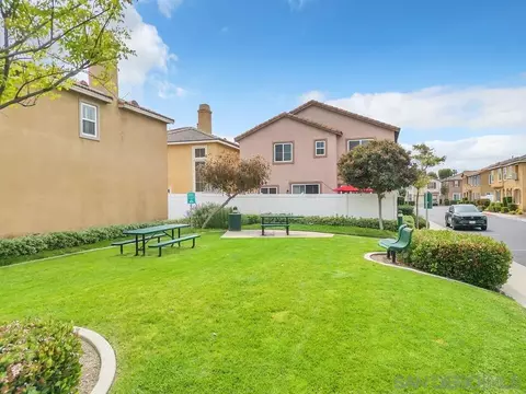 Exterior - 423 Cornwall Gln, Escondido, CA 92027 photo 6 of 6