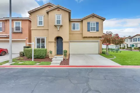 Exterior - 423 Cornwall Gln, Escondido, CA 92027 photo 3 of 6