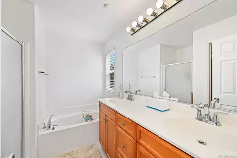 Bath - 8806 Appleblossom #6, Santee, CA 92071 photo 2 of 4