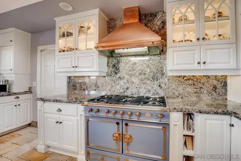 Kitchen - 1 Rolling Vw, Fallbrook, CA 92028 photo 2 of 4