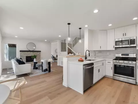 Kitchen - 2277 Dunstan, Oceanside, CA 92054 photo 4 of 4
