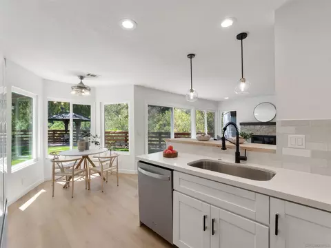 Kitchen - 2277 Dunstan, Oceanside, CA 92054 photo 3 of 4