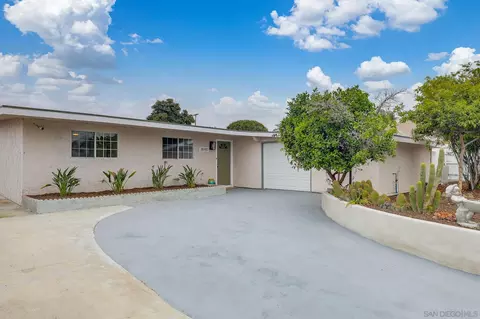 3690 Chanute, San Diego, CA 92154