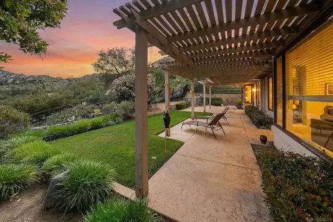 Exterior - 17157 Woodson View Ln, Ramona, CA 92065 photo 6 of 10