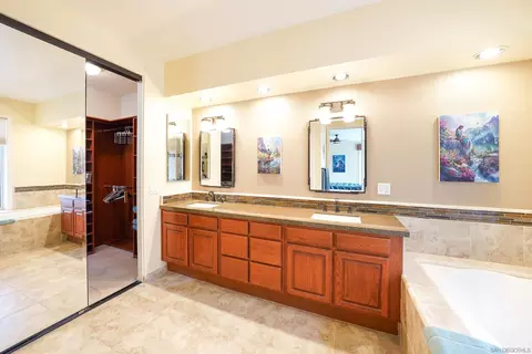 Bath - 17157 Woodson View Ln, Ramona, CA 92065 photo 1 of 4