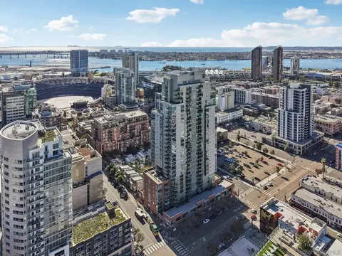 800 The Mark Ln #607, San Diego, CA 92101