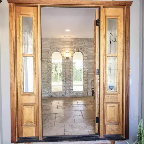 Entry Way - 1134 Mcdonald Rd, Fallbrook, CA 92028 photo 3 of 8