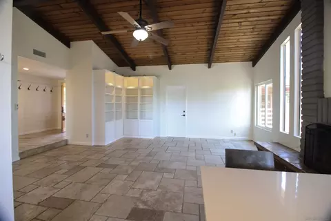 Living - 1134 Mcdonald Rd, Fallbrook, CA 92028 photo 14 of 24