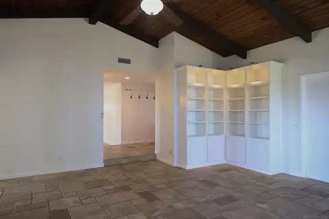 Living - 1134 Mcdonald Rd, Fallbrook, CA 92028 photo 6 of 24